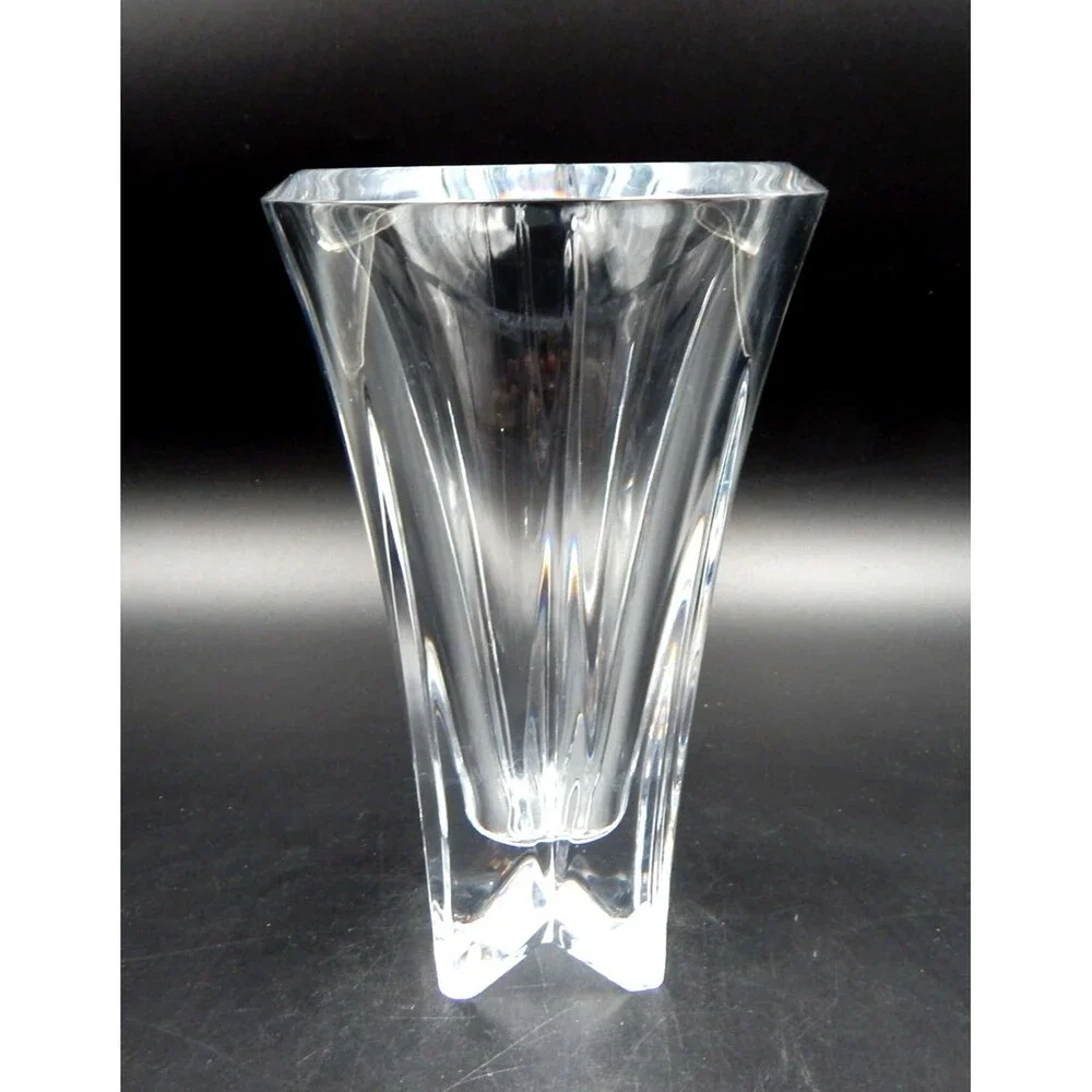 Lenox Ovations Oasis 8 Inch Lead Crystal Vase Glass Footed Blown